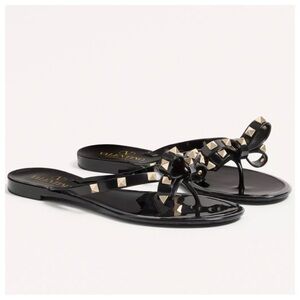 Valentino Garavani ROCKSTUD Rubber Slippers Stylish Black Bow Sandals